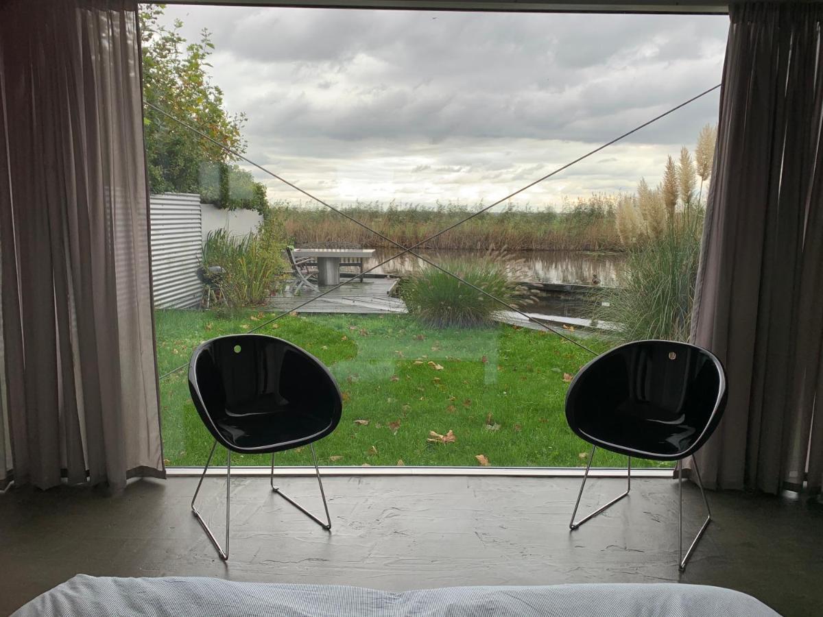 Huisje Aan Het Water, Omgeving Amsterdam Villa Zaandam Bagian luar foto